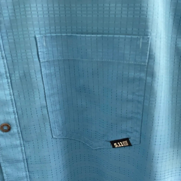 5.11 Tactical NWOT men’s lightweight button up shirt - Picture 3 of 5